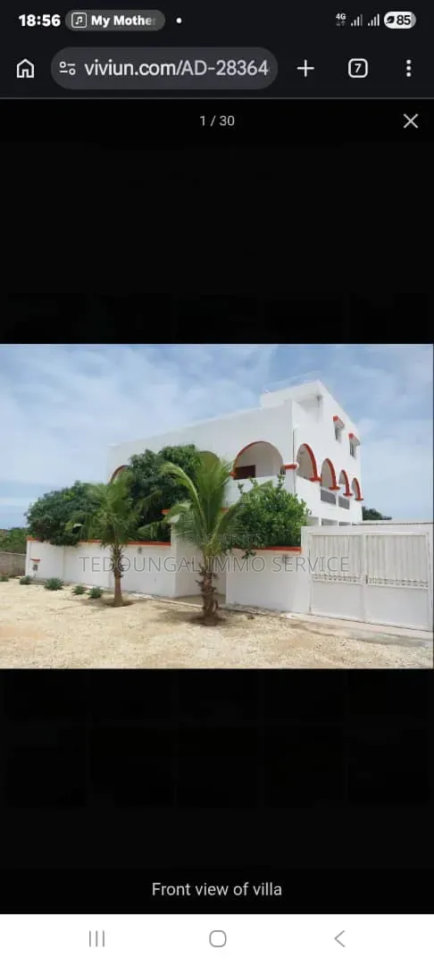 Meublé 10chbre Villa dans Almadies à Vendre