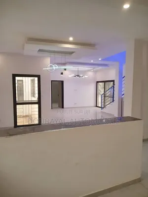 3chbre Villa dans Villa A Vendre, Thiès Sud à Vendre