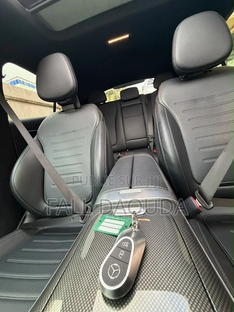 Mercedes-Benz GLC-Class 2024 Gris
