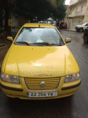 Voiture 2024 Jaune