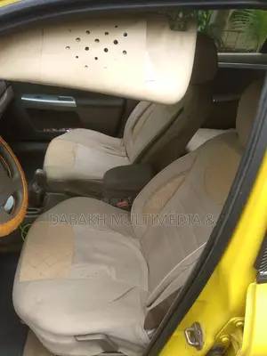 Voiture 2024 Jaune