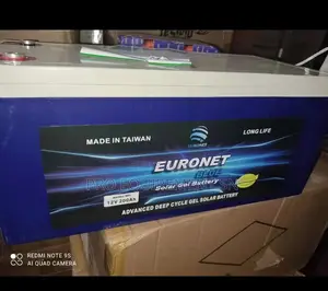 Batteries Solaires Disponibles