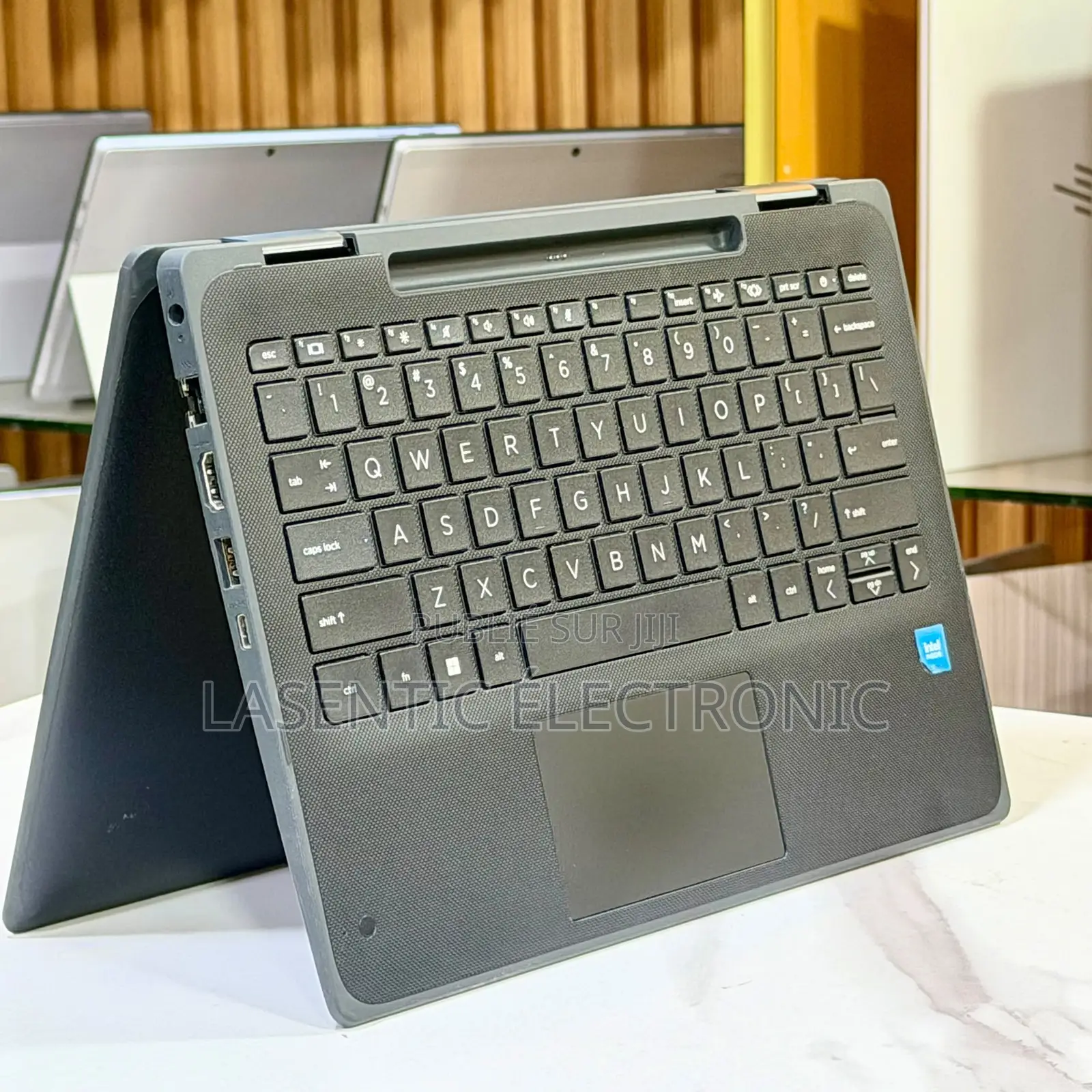 Nouveau Ordinateur portable HP ProBook 11 X360 8GB Intel SSD 128GB