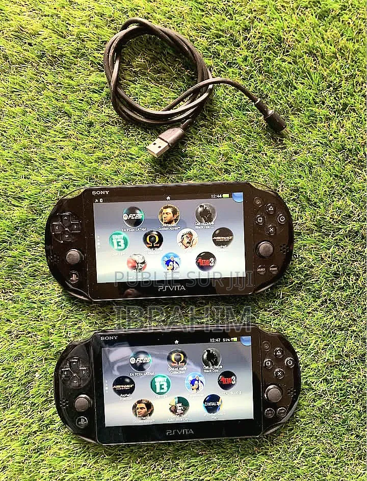 Ps Vita Slim 20 Jeux Propre
