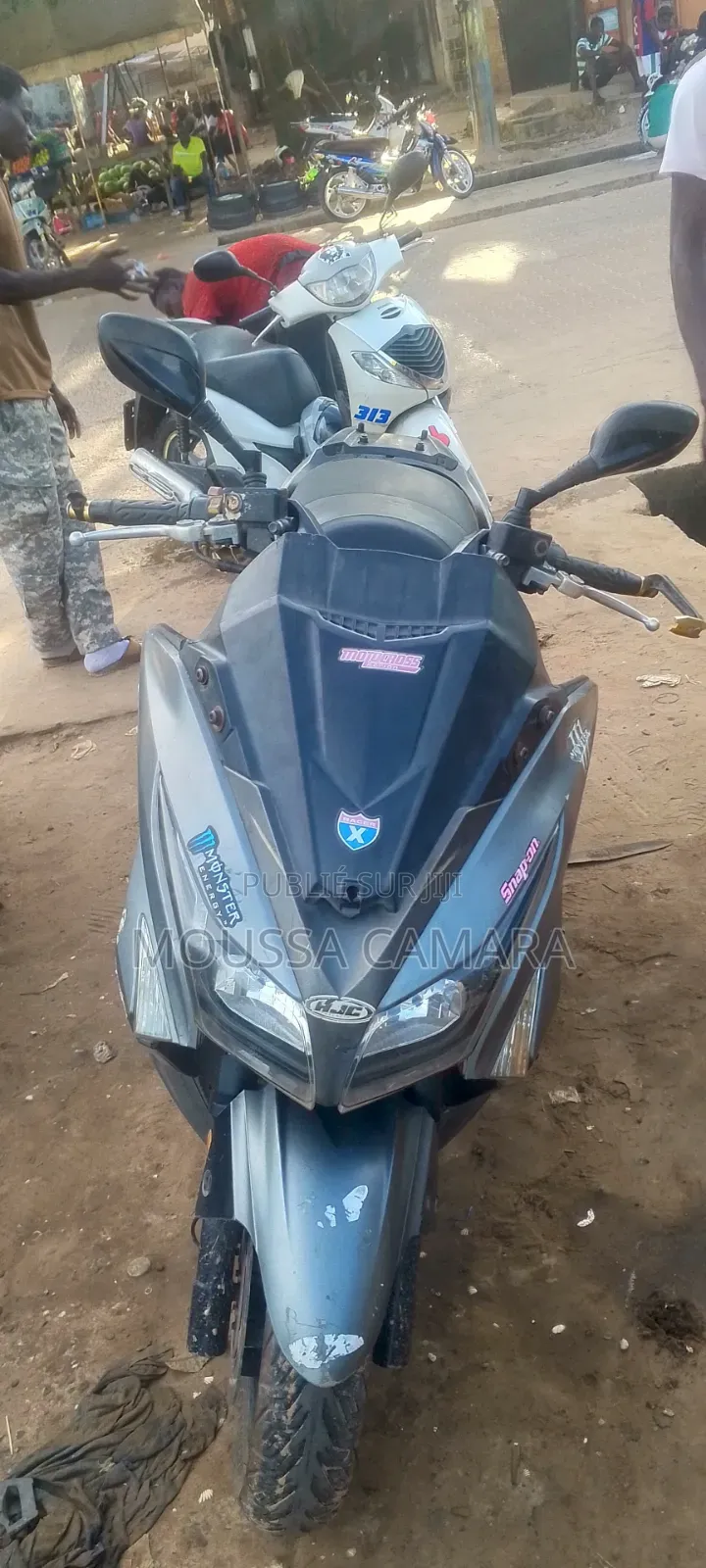 Kymco 2015 Gris