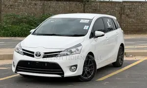 Toyota Verso 2016 Blanc