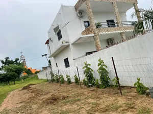 3chbre Villa dans Villa A Vendre, Thiès Sud à Vendre