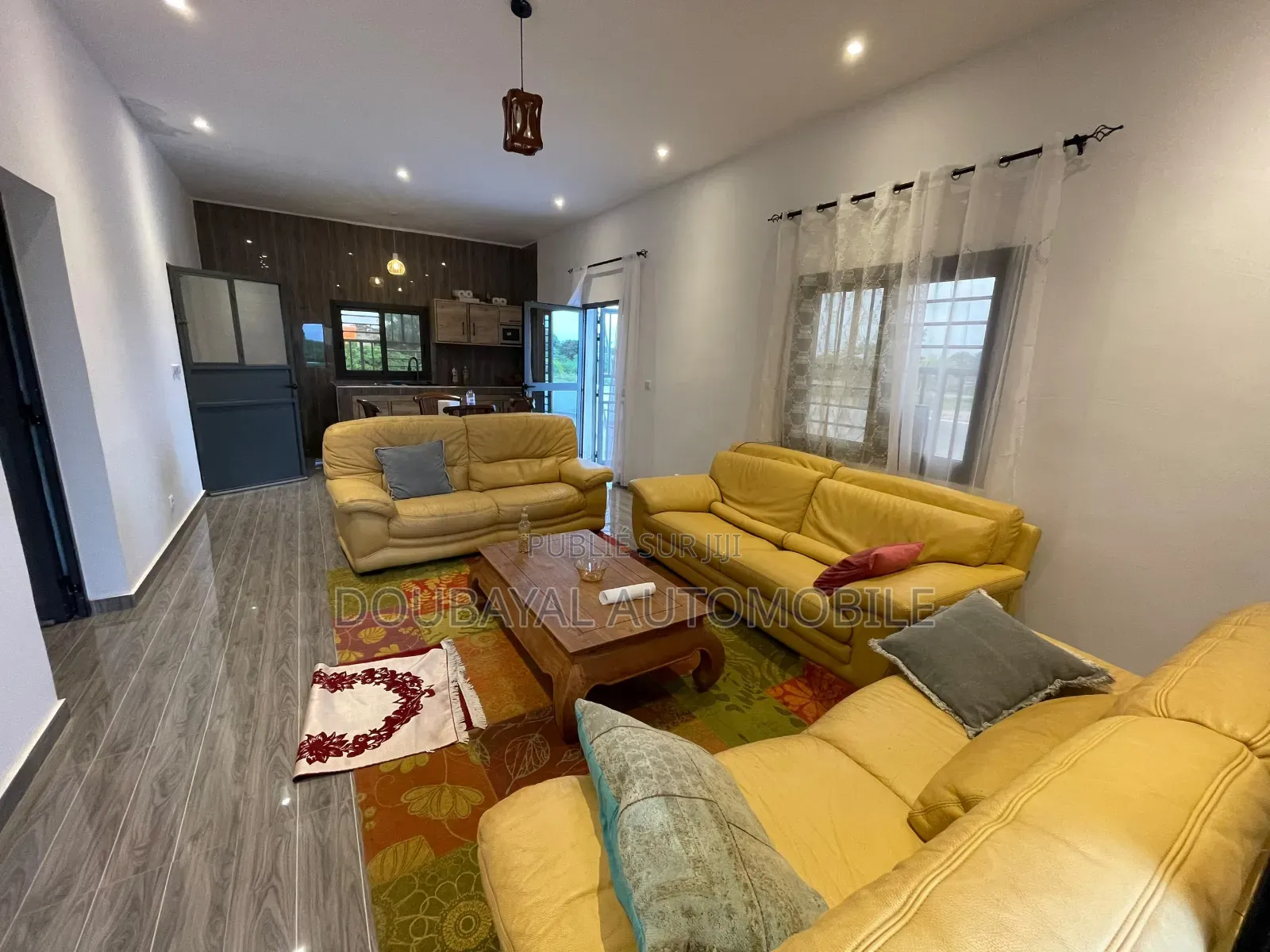 3chbre Villa dans Villa A Vendre, Thiès Sud à Vendre