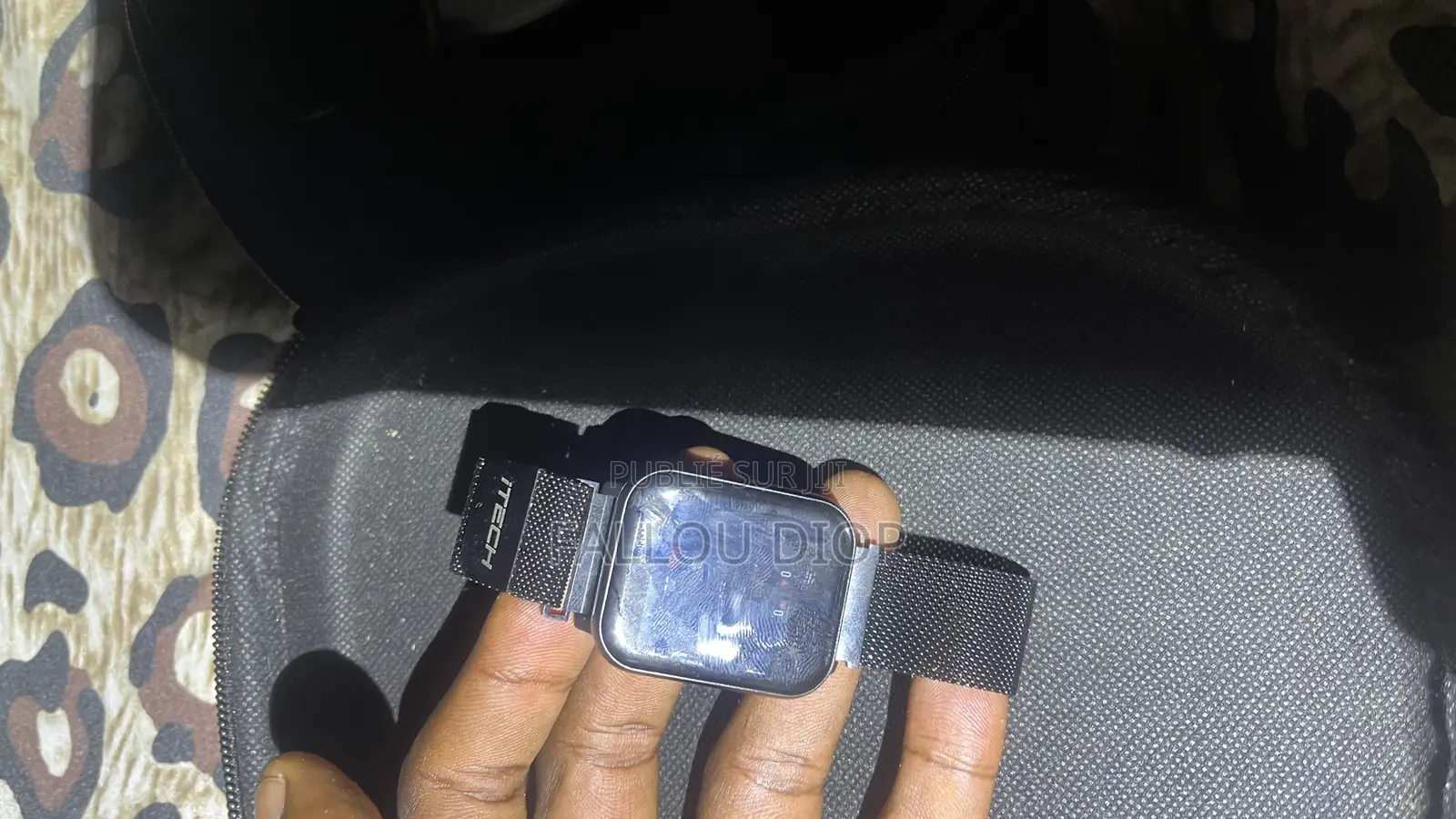 Montre  Téléphone  Smart Watch, Venant Usa 