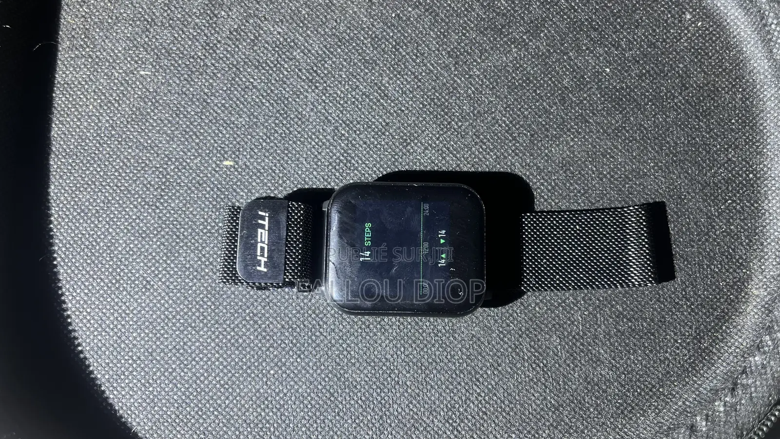 Montre  Téléphone  Smart Watch, Venant Usa 