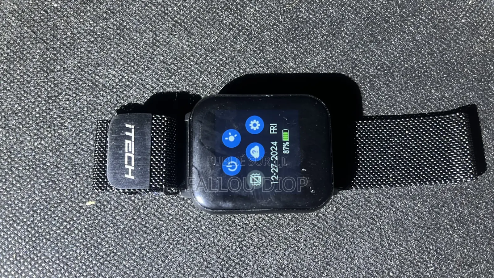 Montre  Téléphone  Smart Watch, Venant Usa 