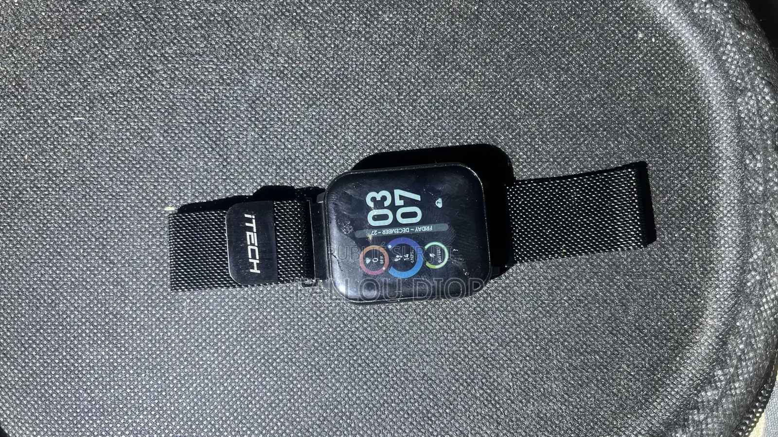 Montre  Téléphone  Smart Watch, Venant Usa 