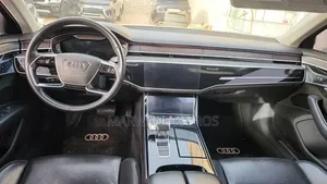 Audi A8 2021 Noir