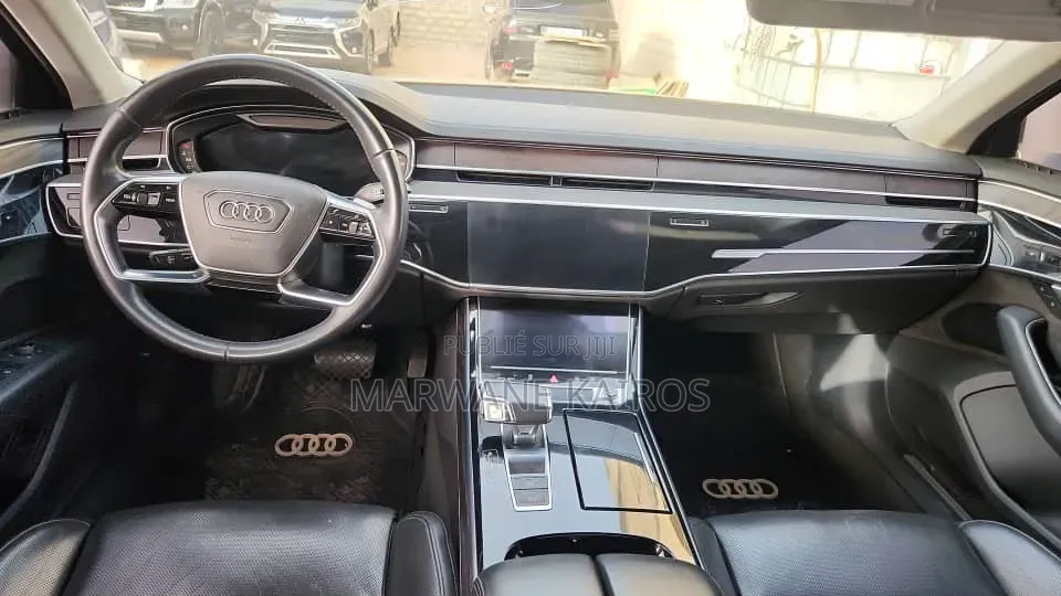 Audi A8 2021 Noir