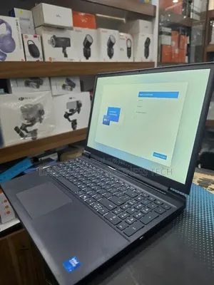 Nouveau Ordinateur portable Dell 16GB Intel Core i7 SSD 512GB