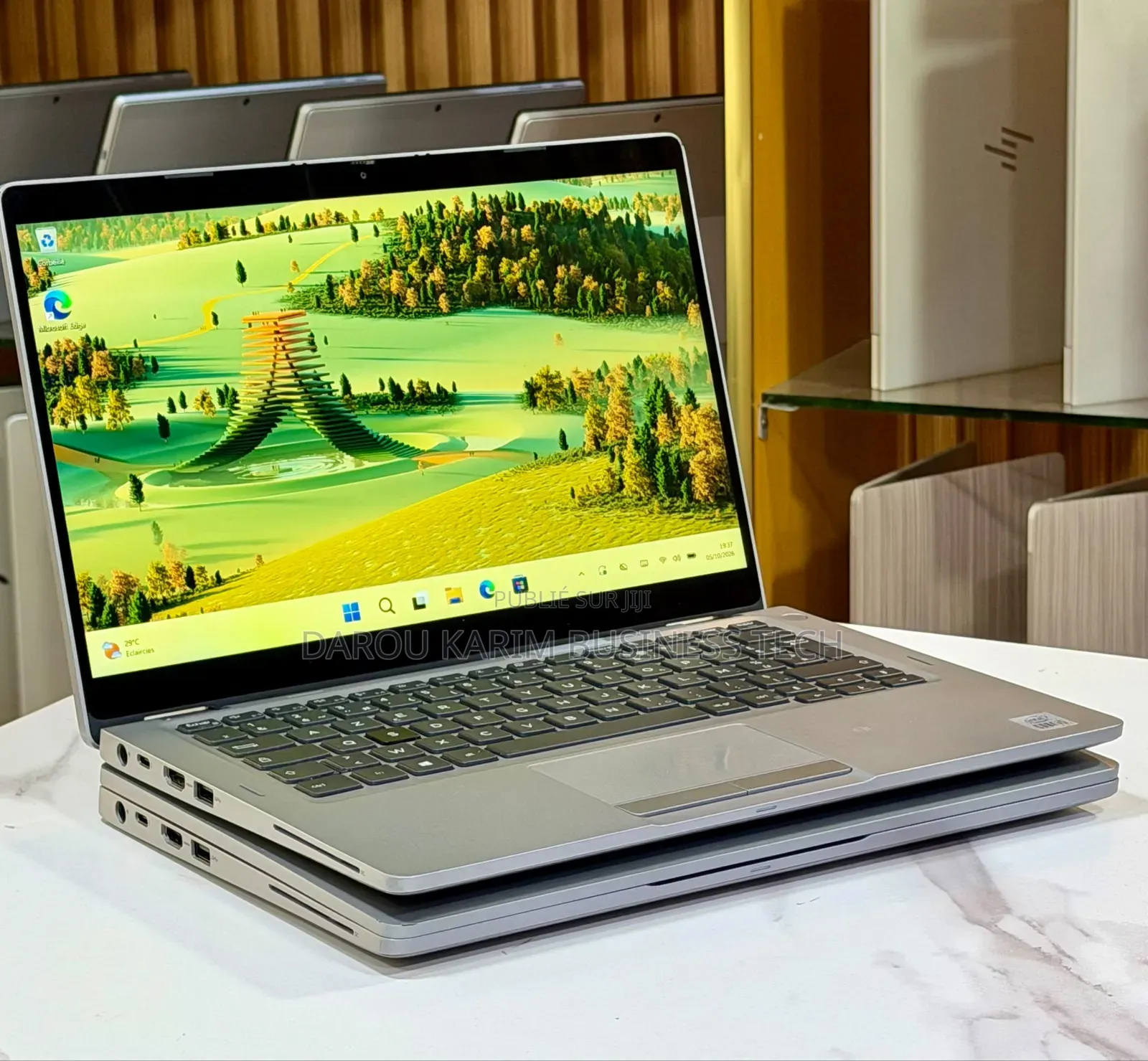 Nouveau Dell Latitude 5310 2-in-1 8GB Intel Core i5 SSD 256GB
