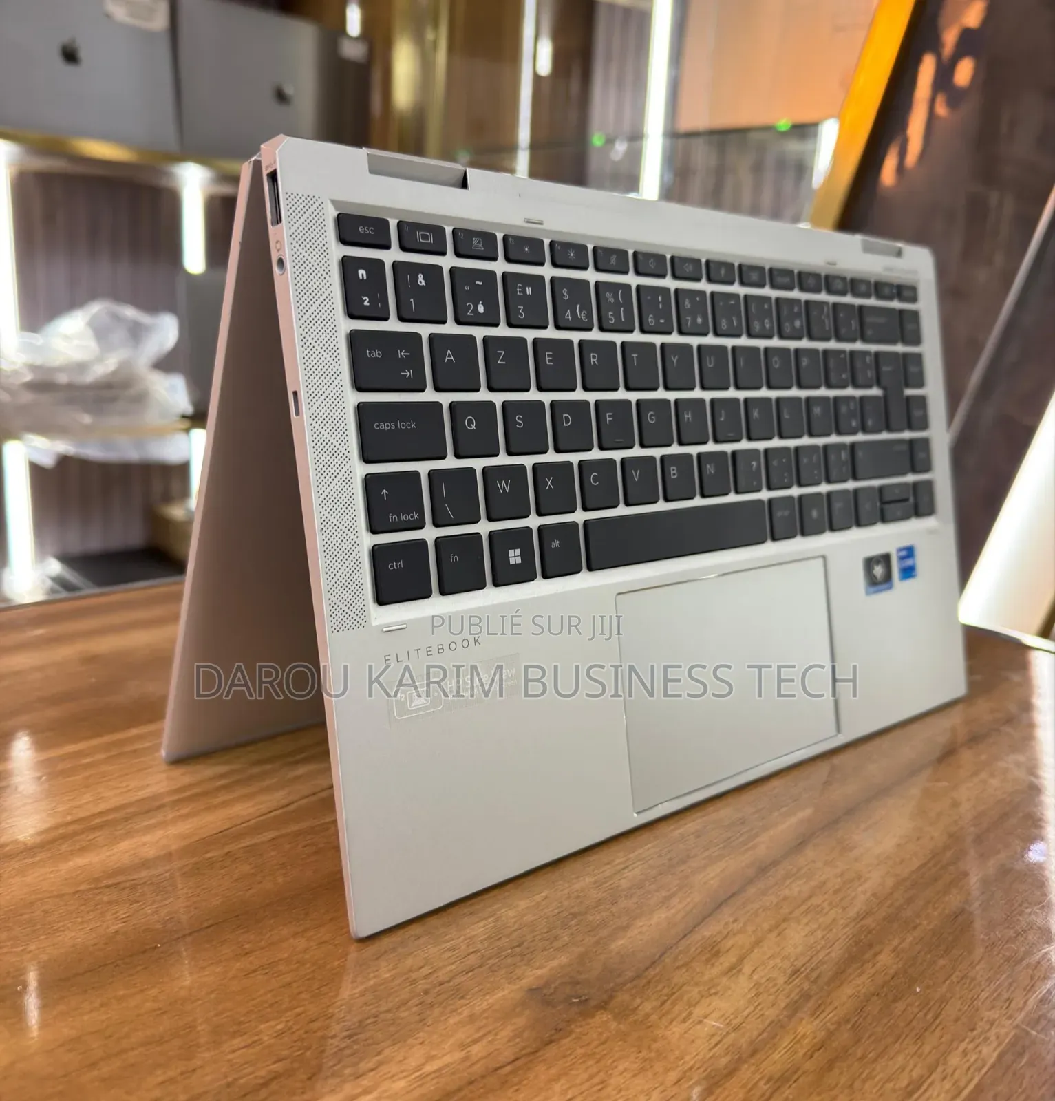 Nouveau HP EliteBook 1040 G8 16GB Intel Core i5 SSD 512GB