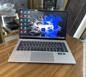 Nouveau HP EliteBook 1040 G8 16GB Intel Core i5 SSD 512GB