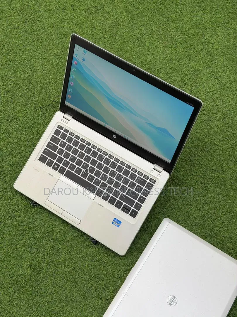 Nouveau HP EliteBook Folio 8GB Intel Core i5 SSD 256GB