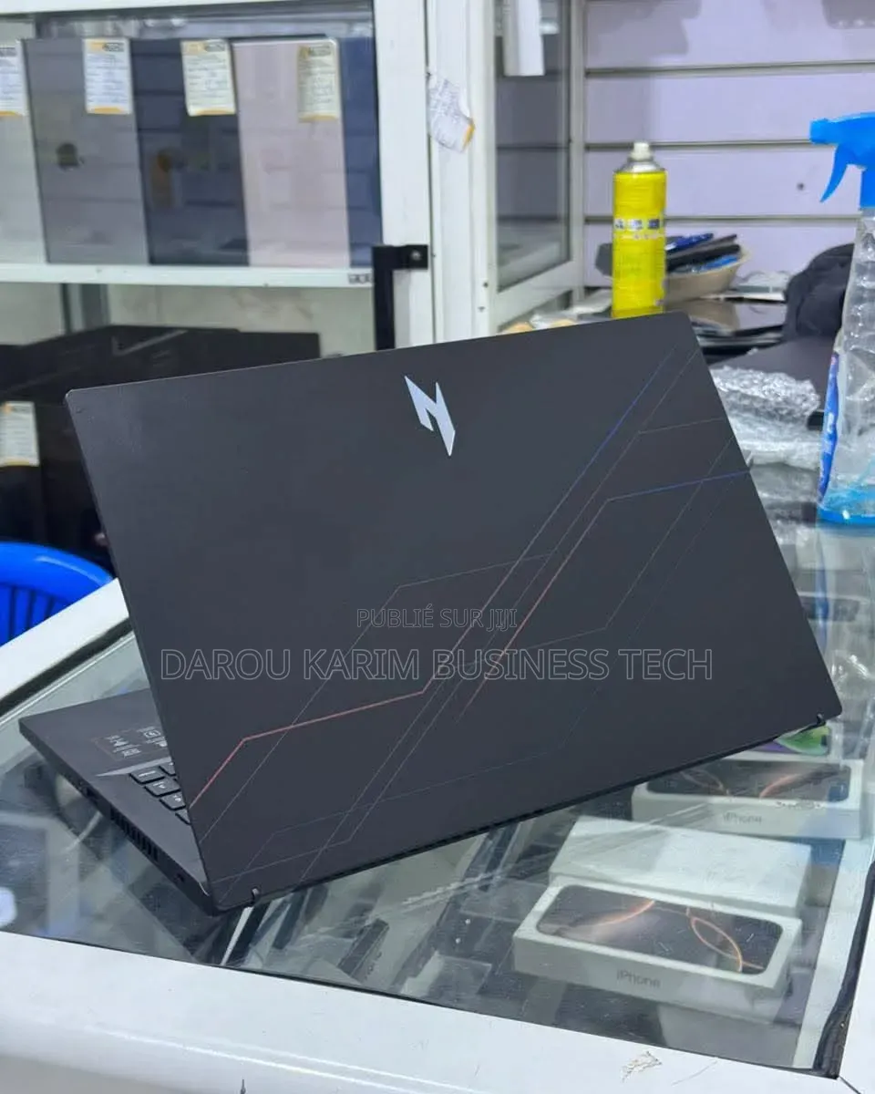 Nouveau Ordinateur portable Acer Aspire V15 16GB Intel Core i9 SSD 1T
