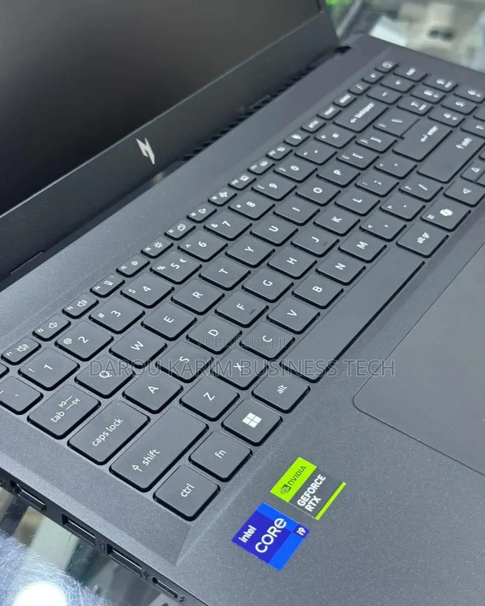 Nouveau Ordinateur portable Acer Aspire V15 16GB Intel Core i9 SSD 1T