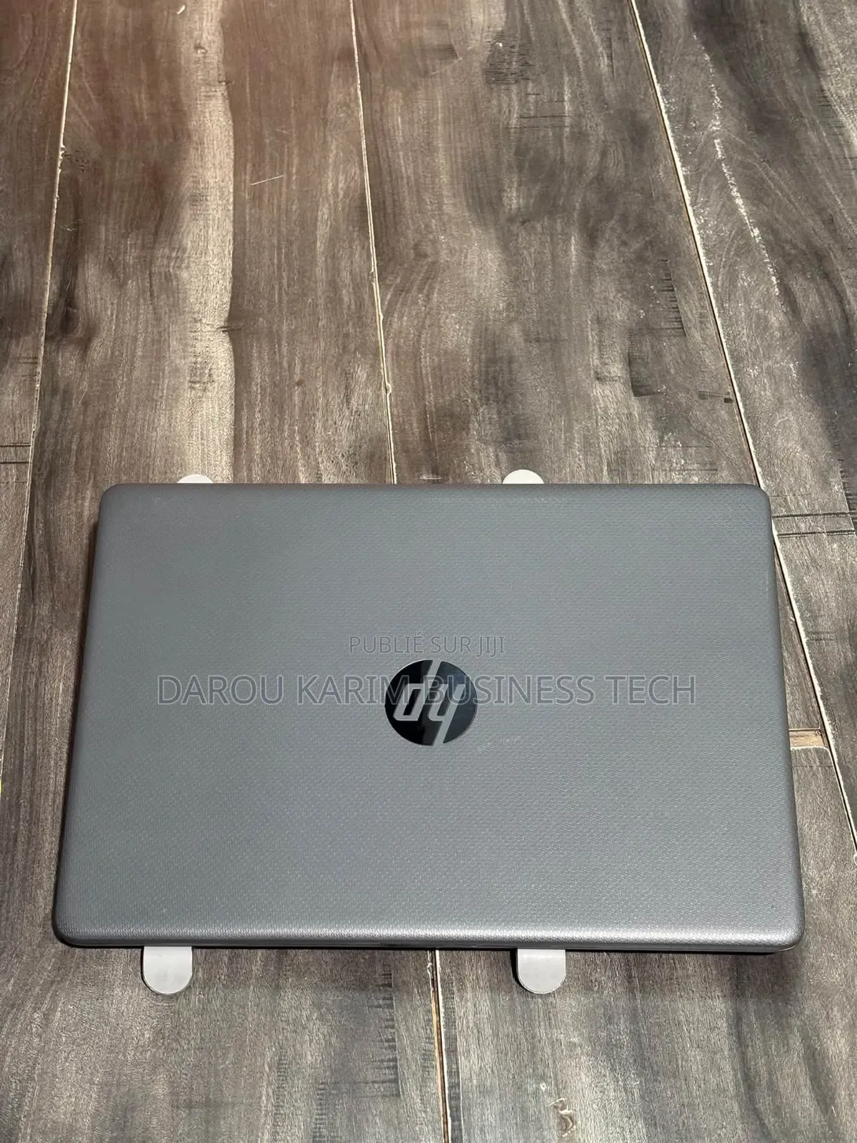 Nouveau Ordinateur portable HP 240 G8 8GB AMD Ryzen 3 SSD 128GB