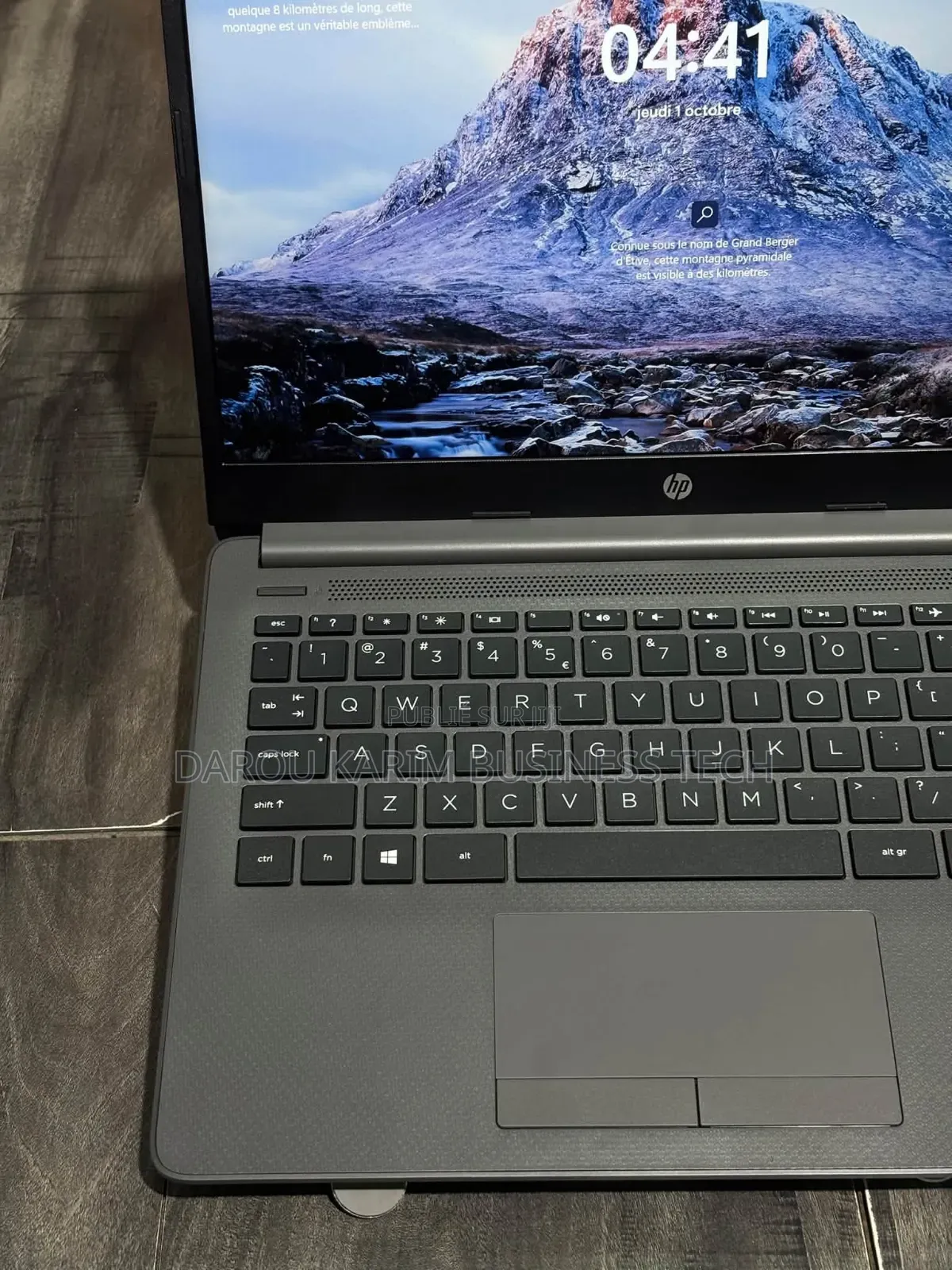 Nouveau Ordinateur portable HP 240 G8 8GB AMD Ryzen 3 SSD 128GB