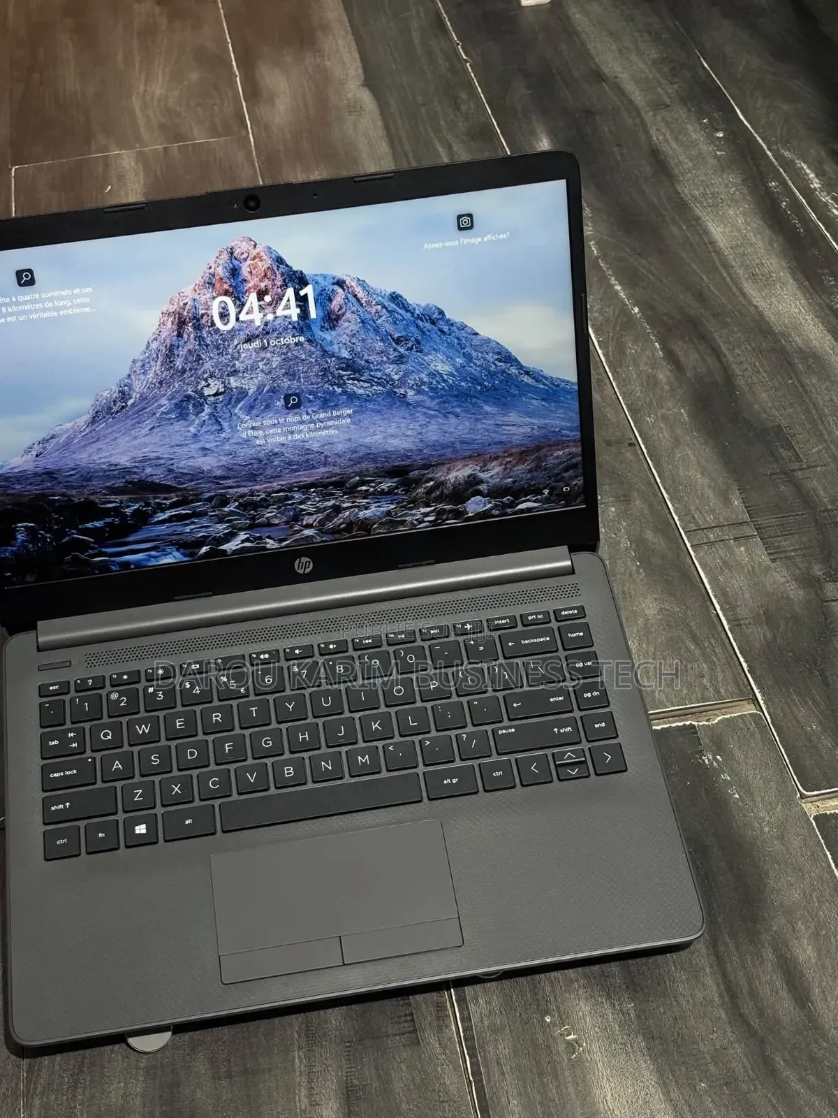 Nouveau Ordinateur portable HP 240 G8 8GB AMD Ryzen 3 SSD 128GB