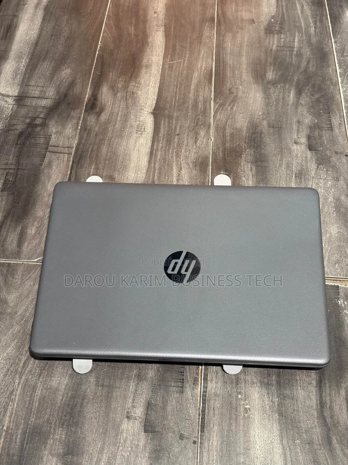 Nouveau Ordinateur portable HP 240 G8 8GB AMD Ryzen 3 SSD 128GB