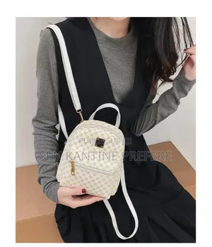Mini Sac À Dos Femme – Élégance & Style