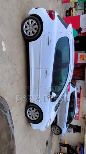 Peugeot 207 2011 Blanc