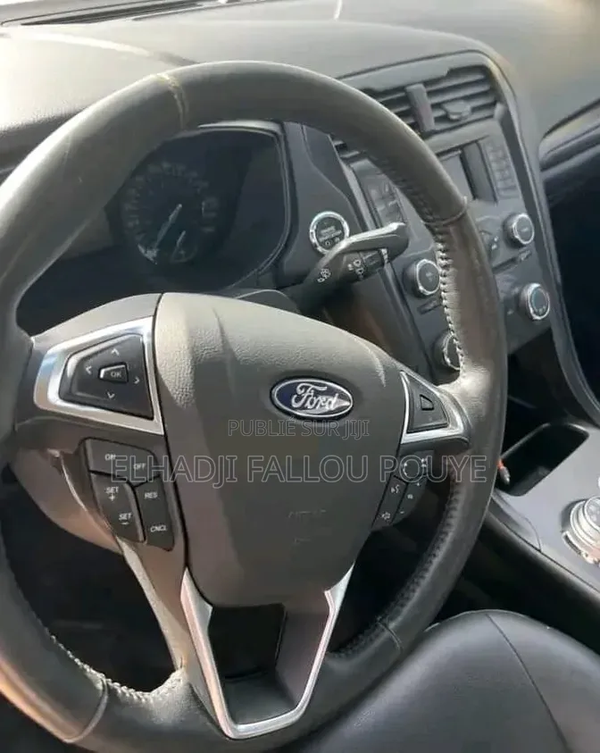 Ford Fusion 2018 Gris
