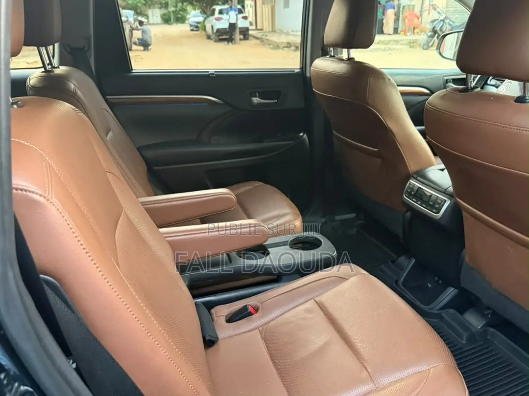 Toyota Highlander 2019 Noir