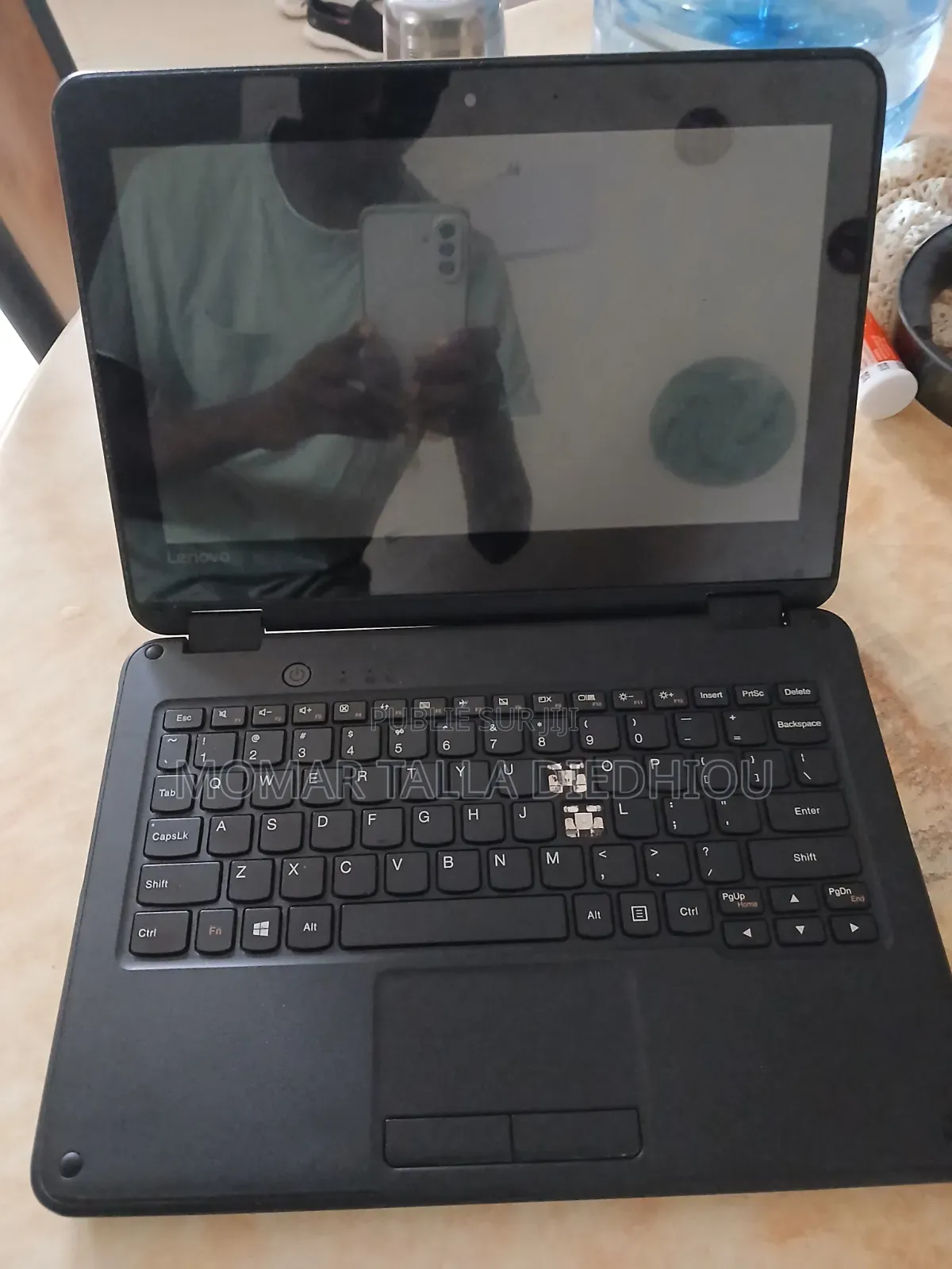 Ordinateur portable Lenovo 300e 4GB Intel Celeron SSD 160GB