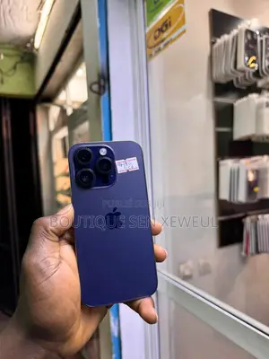 Nouveau Apple iPhone 14 Pro 256 GB Violet