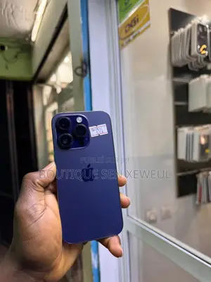 Nouveau Apple iPhone 14 Pro 256 GB Violet
