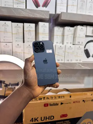 Nouveau Apple iPhone 15 Pro Max 1 TB Noir