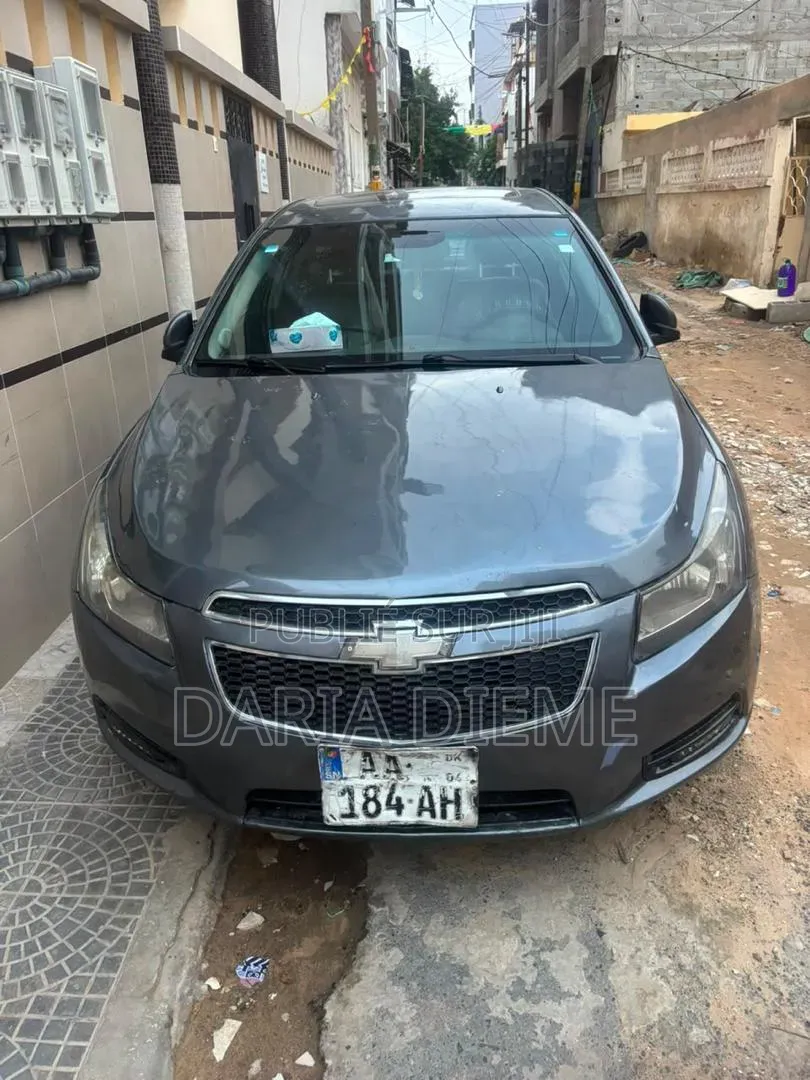 Chevrolet Cruze LS 4dr Sedan (1.5L 4cyl 6A) 2016 Gris