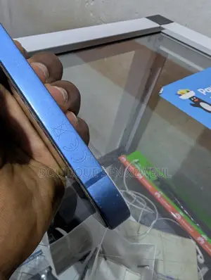 Nouveau Apple iPhone 13 256 GB Bleu