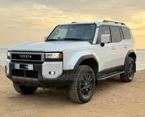 Toyota Land Cruiser Prado 2024 Blanc