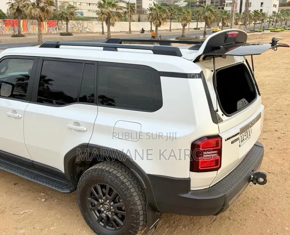 Toyota Land Cruiser Prado 2024 Blanc
