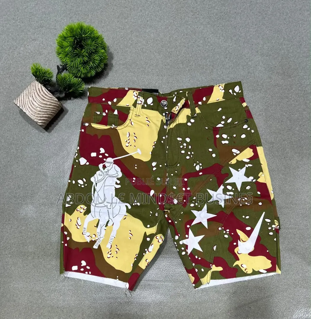 Short Jean Design Multicolore Disponible