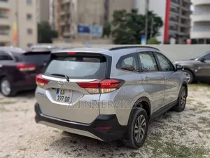 Toyota Rush 2021 Gris