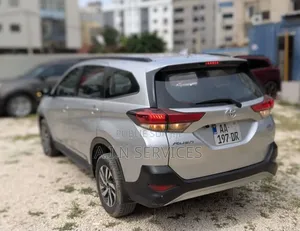 Toyota Rush 2021 Gris