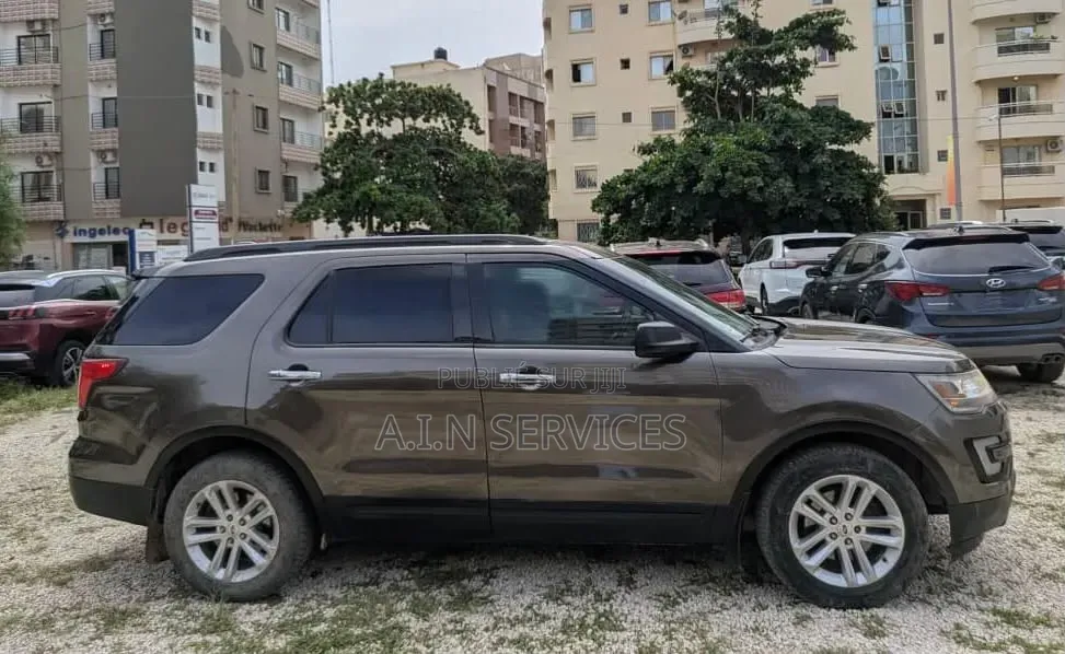Ford Explorer 2017 Marron