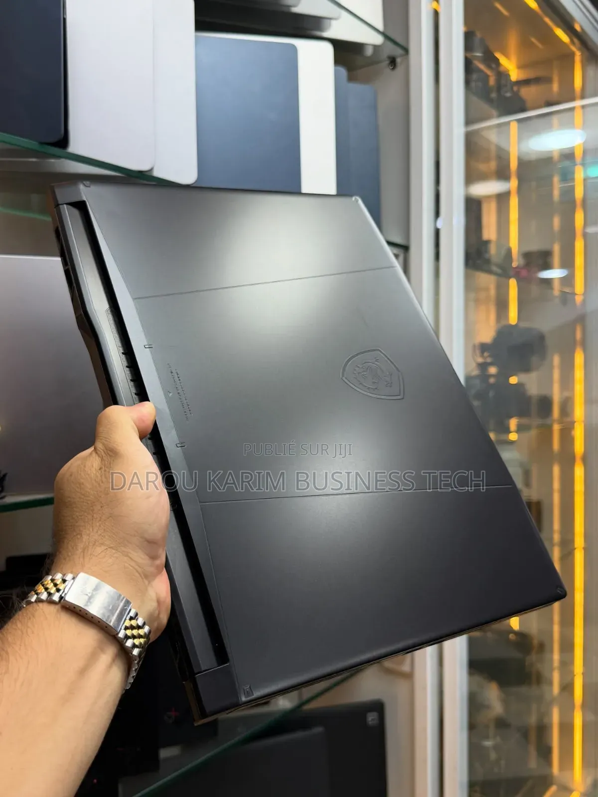 Nouveau Ordinateur portable MSI Katana 15 16GB Intel Core i7 SSD 512GB