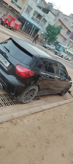 Mercedes-Benz A-Class 2017 Noir