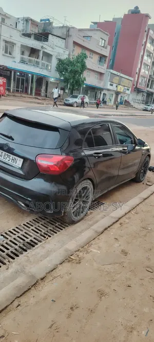 Mercedes-Benz A-Class 2017 Noir