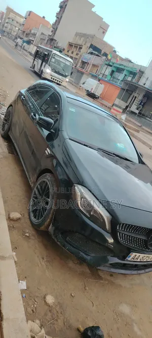 Mercedes-Benz A-Class 2017 Noir