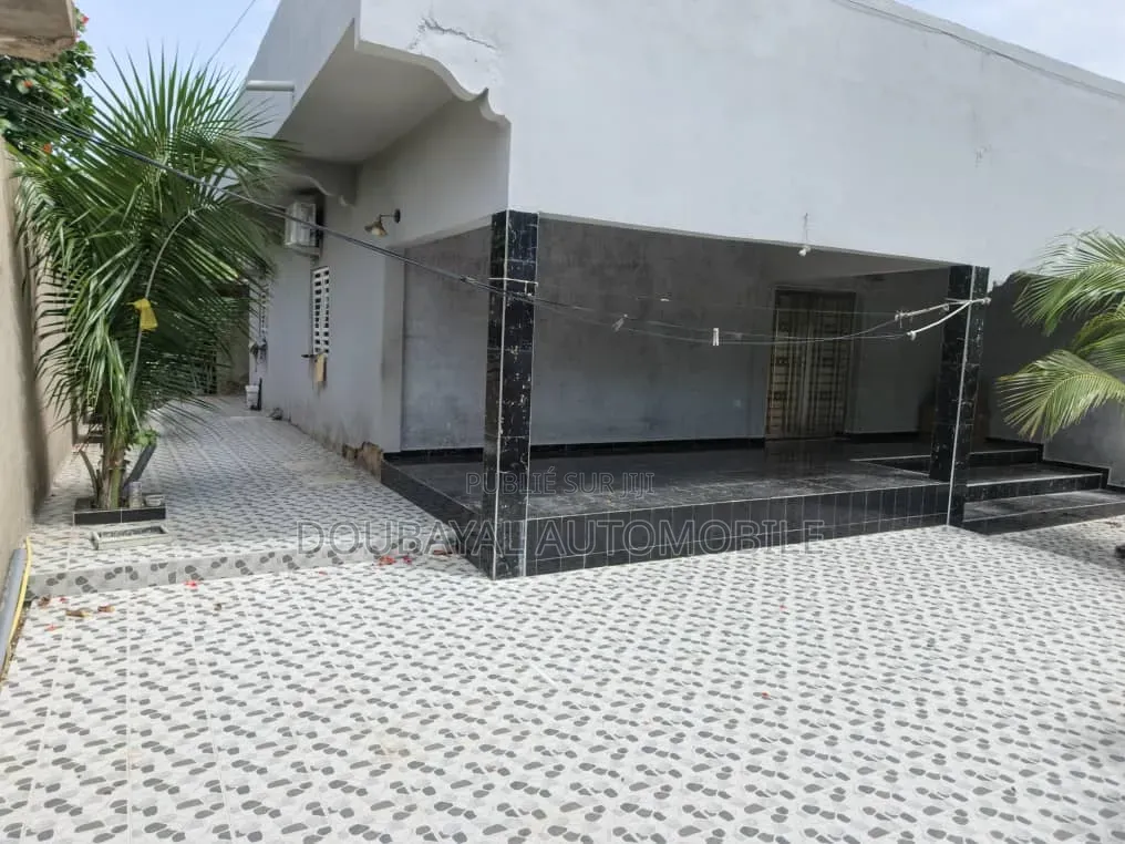 3chbre Villa dans Saly Niakh Niakhal, Thiès Sud à Vendre